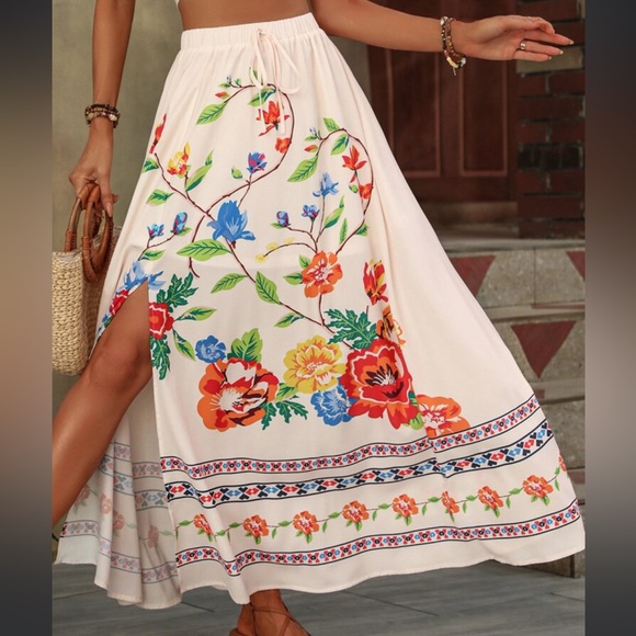 Boho Floral Print High Waist Slit Maxi Skirt - Picture 5 of 6